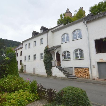 Very Comfortable House With Bathrooms And A Garden Mürlenbach Екстериор снимка