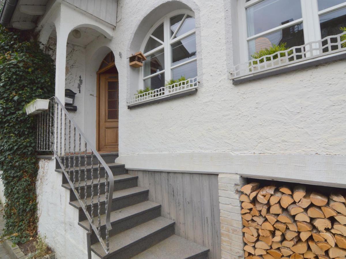 Very Comfortable House With Bathrooms And A Garden Mürlenbach Стая снимка