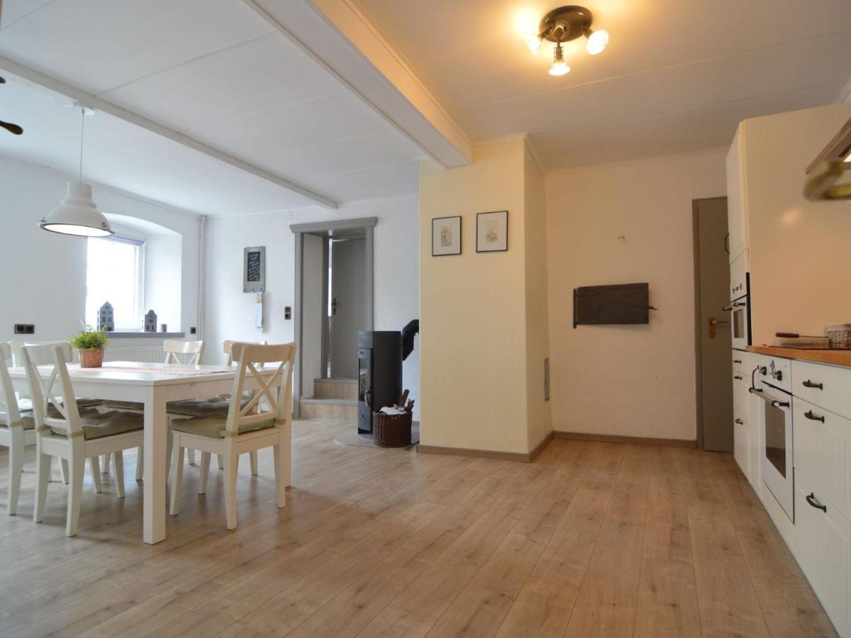 Very Comfortable House With Bathrooms And A Garden Mürlenbach Екстериор снимка