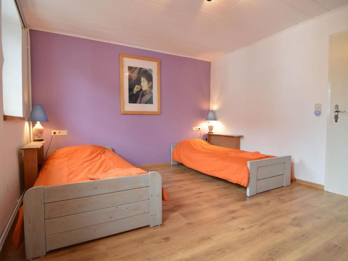 Very Comfortable House With Bathrooms And A Garden Mürlenbach Екстериор снимка