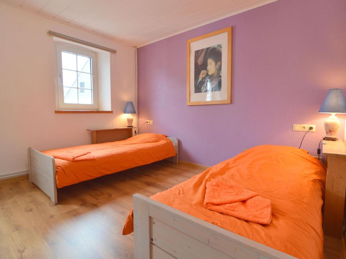 Very Comfortable House With Bathrooms And A Garden Mürlenbach Екстериор снимка